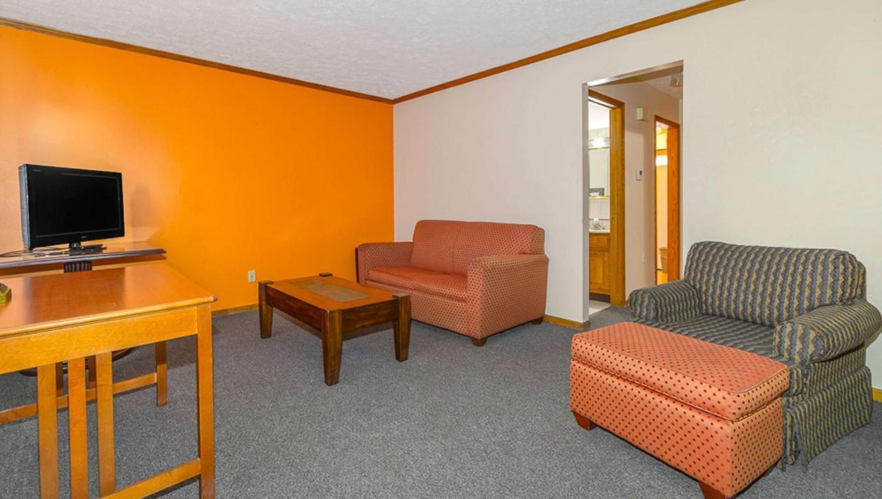 เมนสเตย์ โฮเต็ล เอ็กซ์เทนด์ สเตย์ แคนตัน โอไฮโอ Motel Lake Cable ภายนอก รูปภาพ