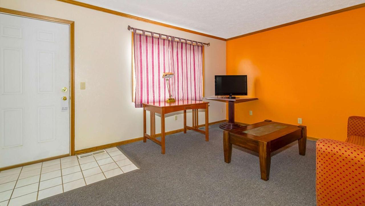 เมนสเตย์ โฮเต็ล เอ็กซ์เทนด์ สเตย์ แคนตัน โอไฮโอ Motel Lake Cable ภายนอก รูปภาพ